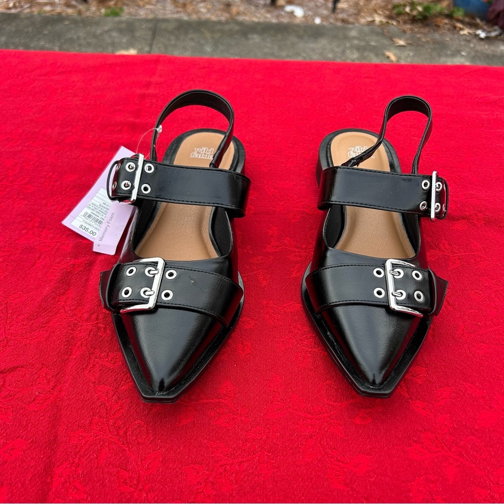 Size 8 Peyton Double Buckle black Slingback Flats‎ by wild fable